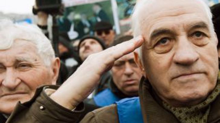 Anunţ BOMBĂ pentru o parte din pensionari: VÂRSTA de pensionare ar putea fi redusă