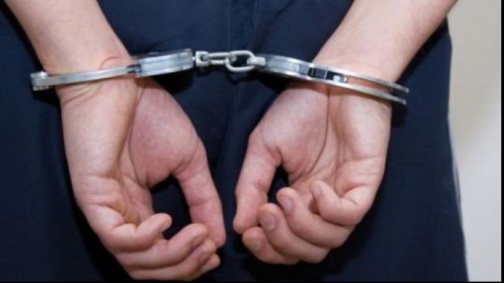 15 persoane, arestate preventiv în dosarul traficanților de țigări 