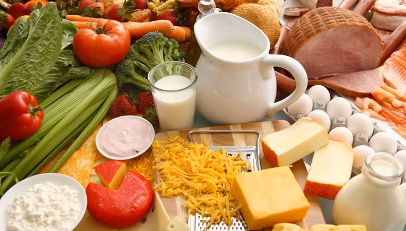 Cum se consumă corect proteinele
