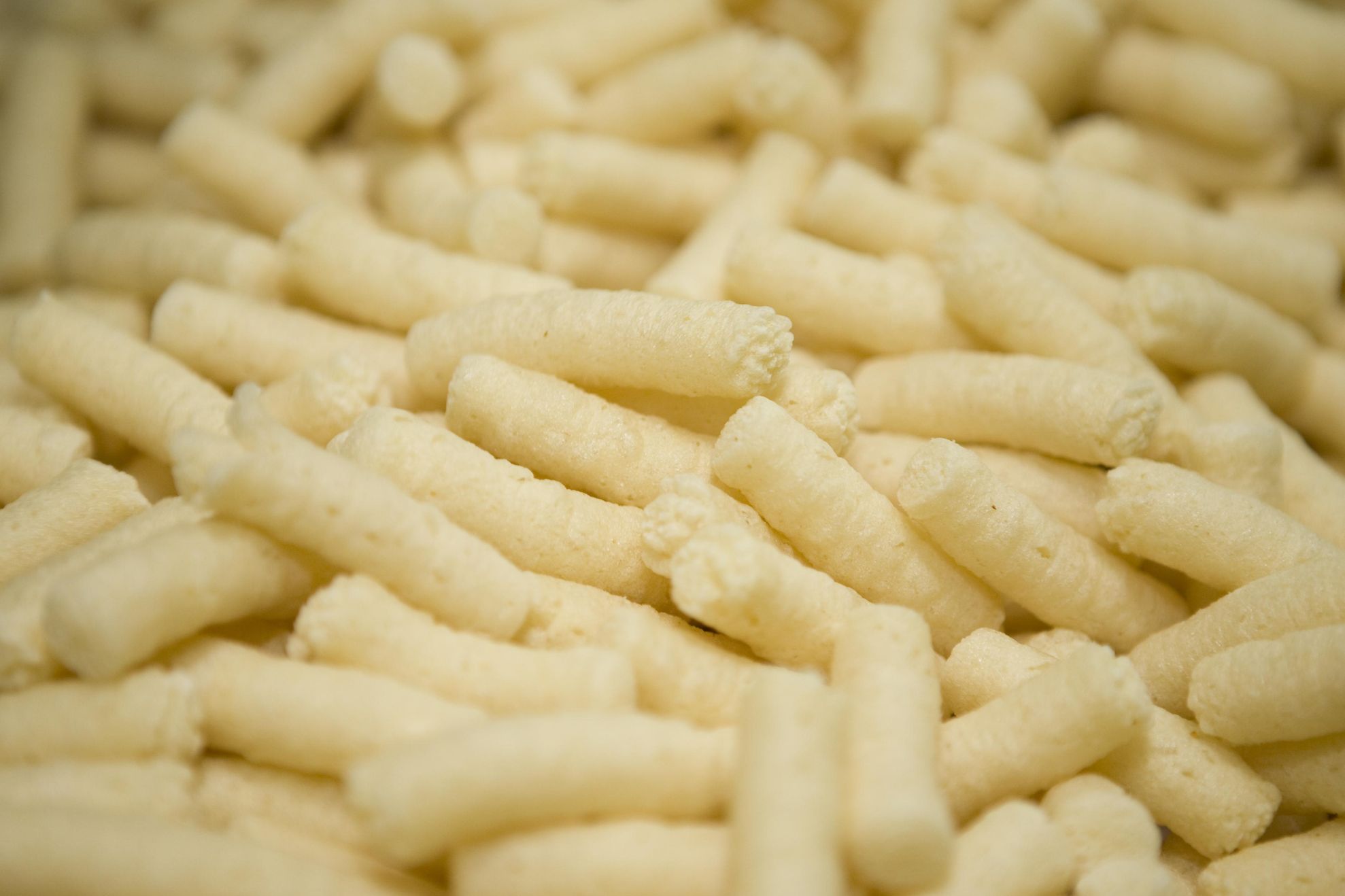 ŞOCANT! De ce nu e bine să mănânci pufuleţi