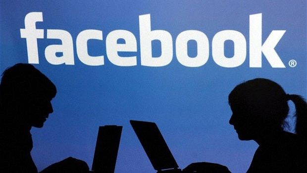 Facebook SCHIMBĂ REGULILE. Va introduce BUTONUL de DISLIKE?