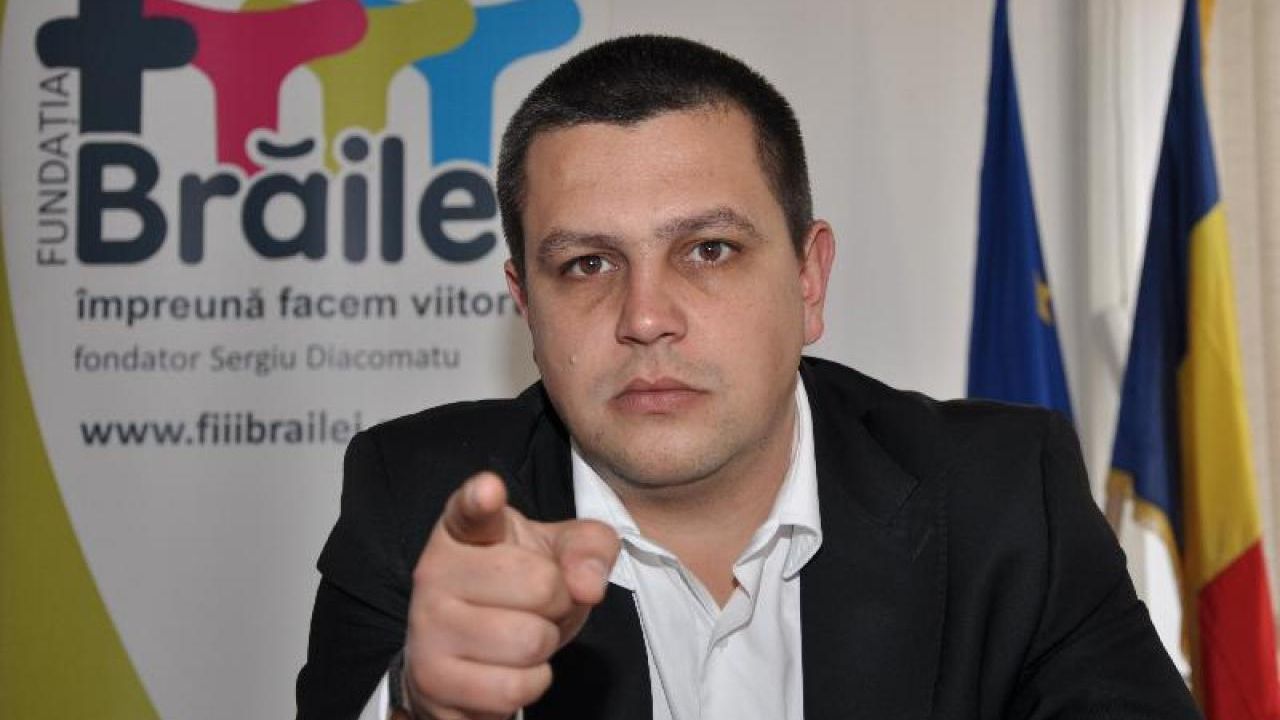 Diacomatu, omul care i-a turnat lui Coldea un pahar de băutură în cap. Foto/Arhivă