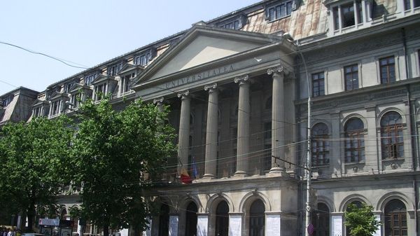 ADMITERE FACULTĂŢI 2016. Universitatea Bucureşti simplifică procesul de înscriere la admitere