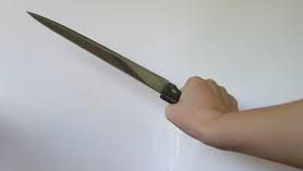 Buzău: Autorul triplului asasinat, dus cu elicopterul la Bucureşti după ce a încercat să se sinucidă