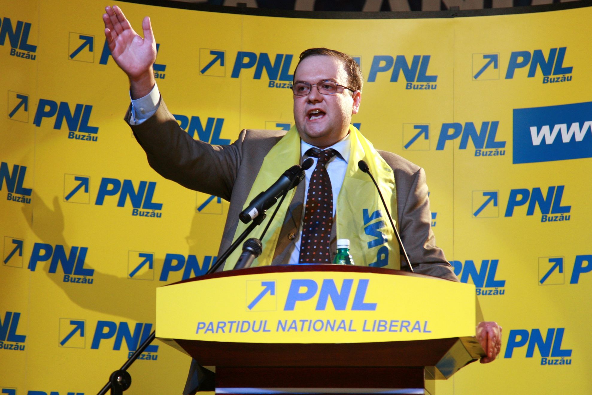 George Scutaru, plasat sub control judiciar de DNA, pentru complicitate la luare de mită 