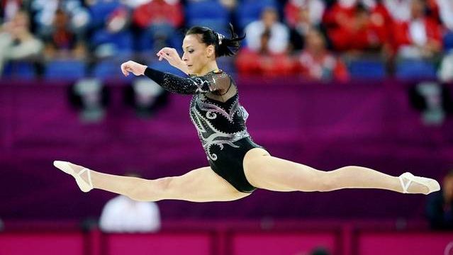 Echipa feminină de gimnastică s-a calificat în finala pe echipe a Campionatului European de la Berna
