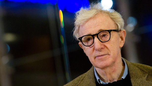 Woody Allen, acuzat de agresiune sexuală de către fiica adoptivă