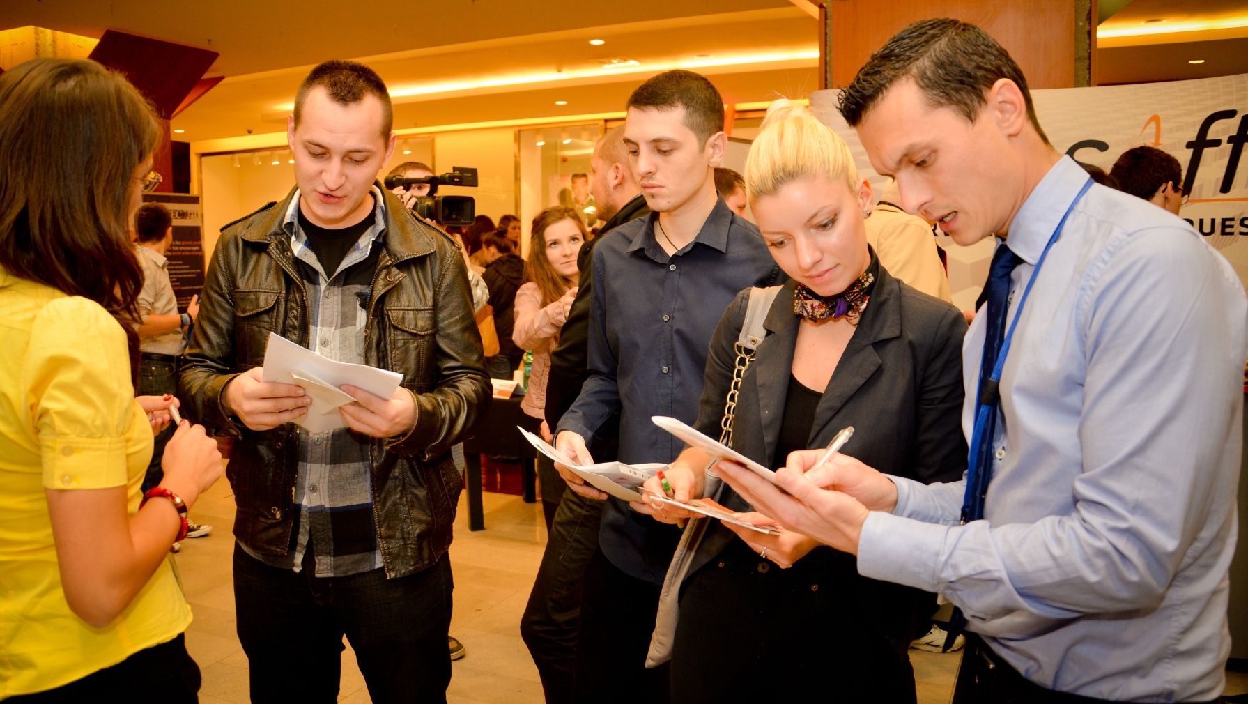 Ce candidați se pot angaja mai ușor în 2014 și pentru ce salarii