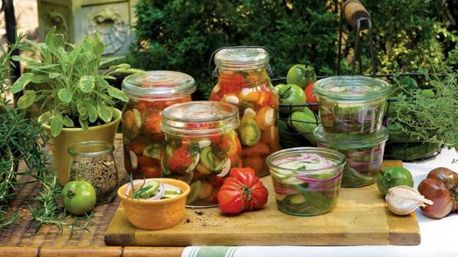 REŢETĂ MURĂTURI. Cum se face saramura perfectă pentru murături