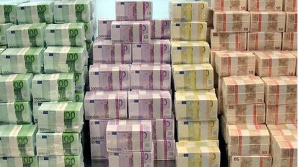 Cu cât au scăzut rezervele internaționale ale României administrate de BNR