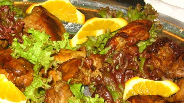 REŢETA ZILEI: Ficăţei cu portocale 