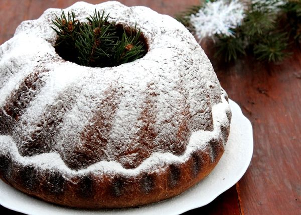 REŢETA ZILEI: Guguluf cu stafide