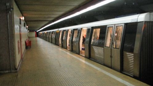 Circulaţia la METROU în Bucureşti, ÎNGREUNATĂ din cauza unei defecţiuni