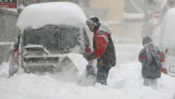 ALERTĂ METEO. COD ROŞU în 6 judeţe. VISCOLUL va dura minim 7 ore