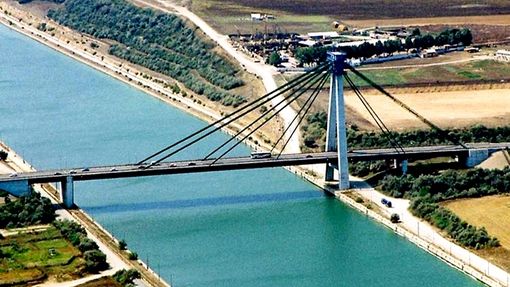 CNADNR: Circulația rutieră pe podul de la Agigea se desfășoară doar pe două benzi 
