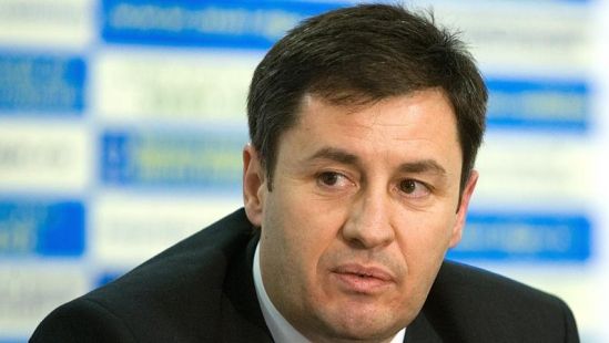 AVION PRĂBUŞIT. Traian Igaş: Dacă ar avea ONOARE, Stroe ar trebui să demisioneze!