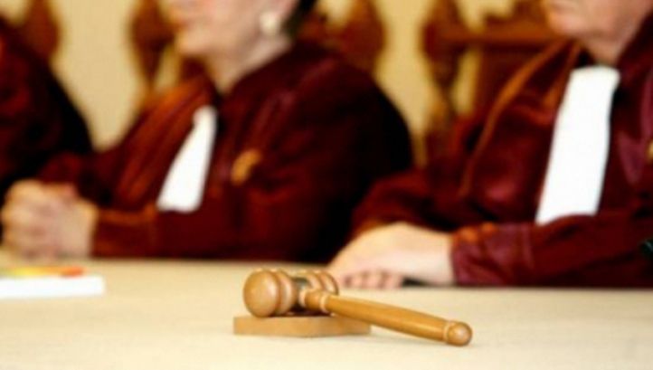 CC, despre modificările la Codul penal: Legiuitorul a afectat protecţia penală a unor valori sociale