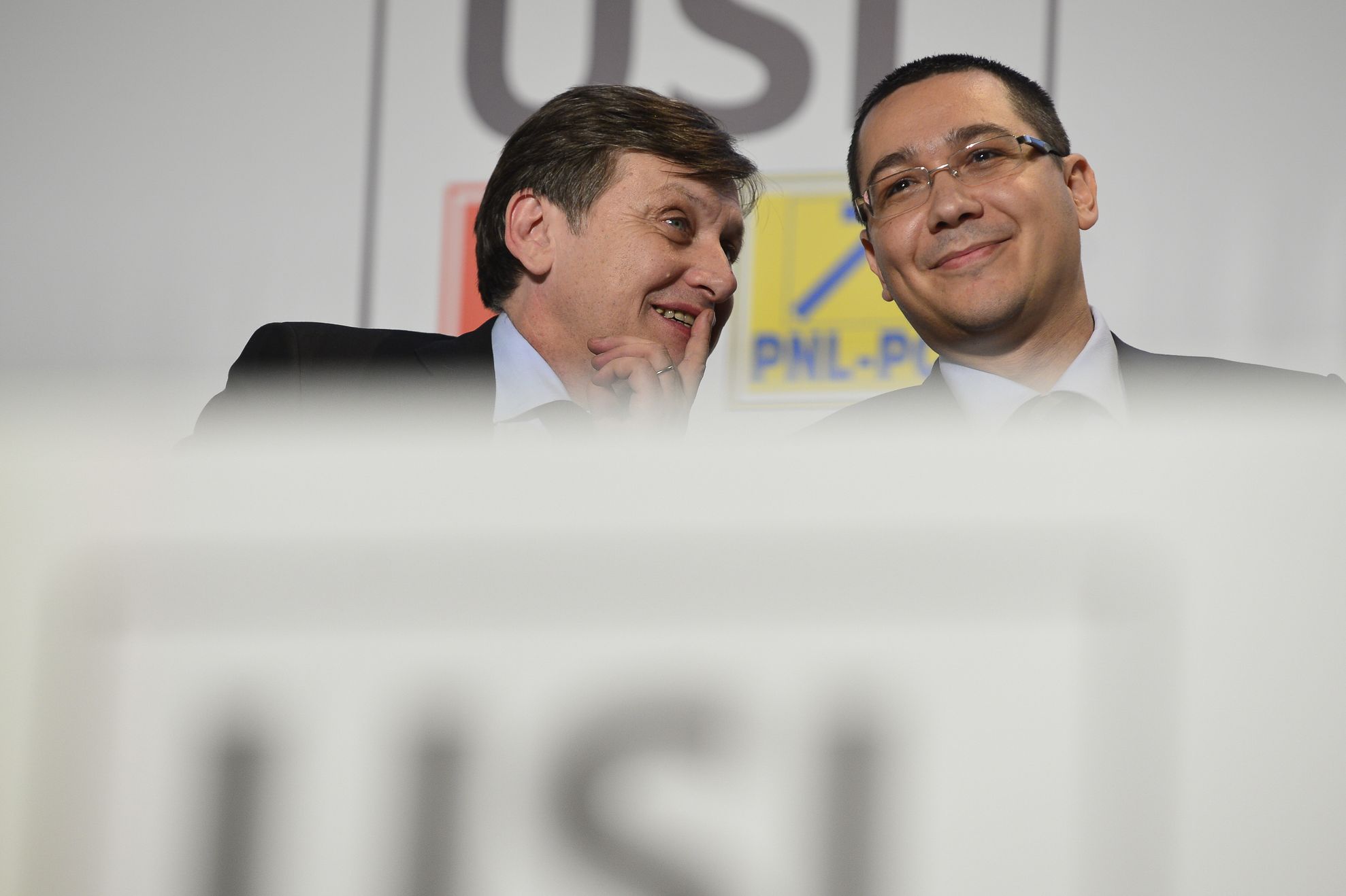 ZIUA UNIRII. Ponta şi Antonescu, la manifestările de ZIUA UNIRII, la Iaşi