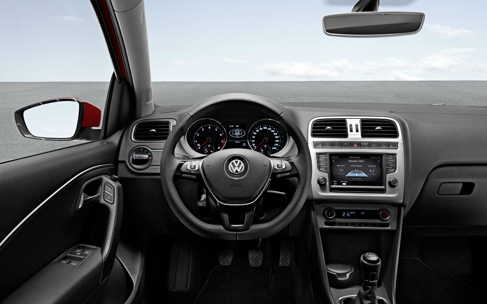 Dacia Logan va avea un rival: Volkswagen pregătește maşina low-cost de 8.500 de euro