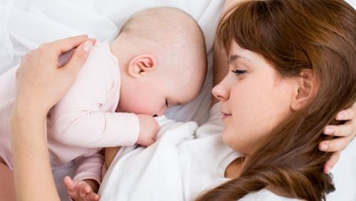 Sfaturi pentru proaspetele mămici: cum alegi sutienul de maternitate şi pentru alăptat