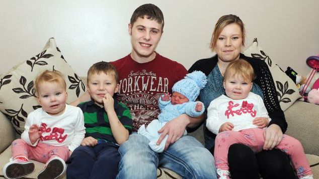 Detaliul uluitor care face această familie specială. Şansa era de 1 la 133.000