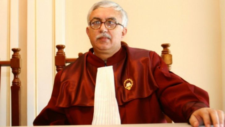 Zegrean: Constituţia nu împiedică modificarea codurilor prin ordonanţă de urgenţă
