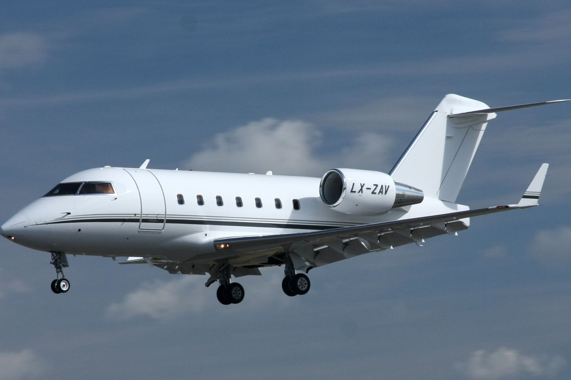 Un avion de mici dimensiuni s-a prăbuşit la aterizare, în Colorado