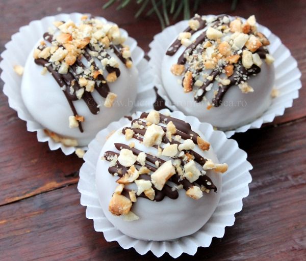 REŢETA ZILEI: Bomboane cu alune 