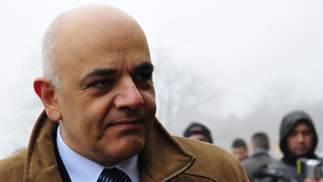 AVION PRĂBUŞIT LA CLUJ. DOUĂ PERSOANE AU DECEDAT. DECLARAŢIA LUI RAED ARAFAT