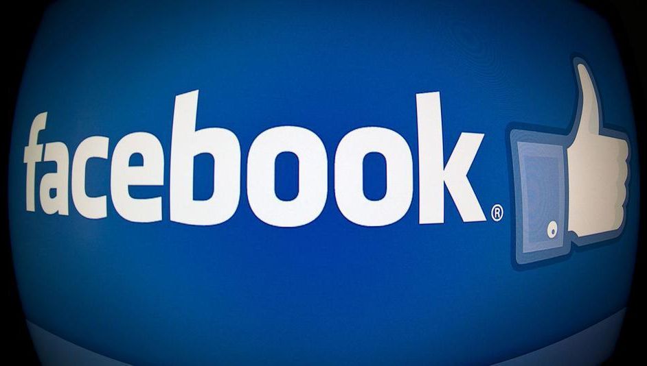 Facebook, dată în judecată pentru monitorizarea mesajelor private ale utilizatorilor