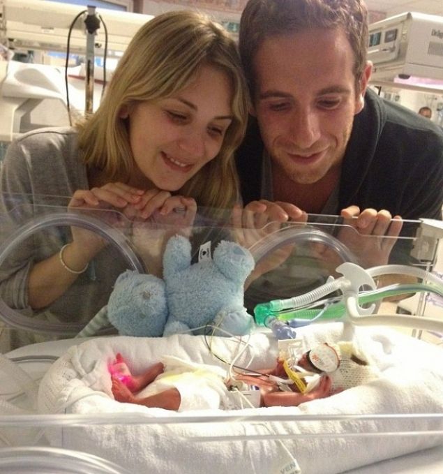 Cum arată astăzi BEBELUŞUL care cântărea la naştere 700 de grame. Nimeni nu se aştepta!