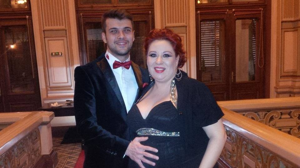 Oana Roman se mărită și va avea o rochie creată de Catinca 