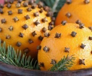 Cum îţi PARFUMEZI CASA cu ingrediente NATURALE