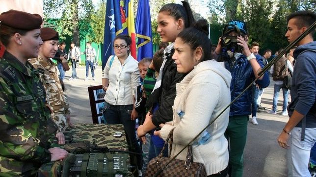 SE FAC ANGAJĂRI. Cum poţi să devii CADRU ACTIV în MApN