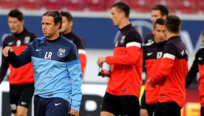Patru FOTBALIŞTI SURPRIZĂ în lotul lui Reghecampf