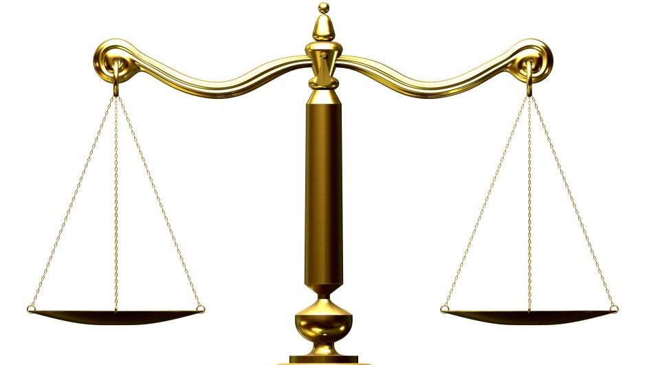 Ministerul Justiţiei laudă codurile, dar nu clarifică problema interceptărilor
