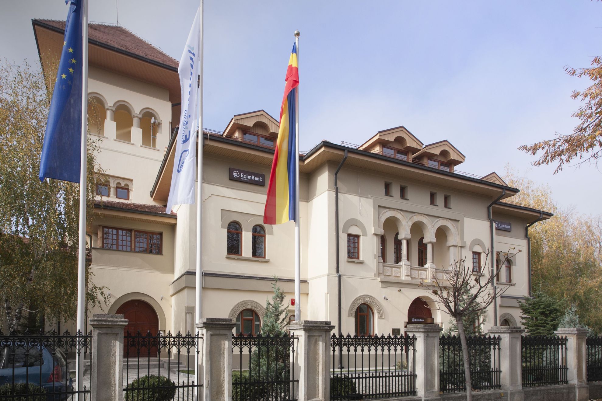 Bolojan: Voi trimite către Parchet toate documentele privind imobilul RA-APPS unde funcționează EximBank 