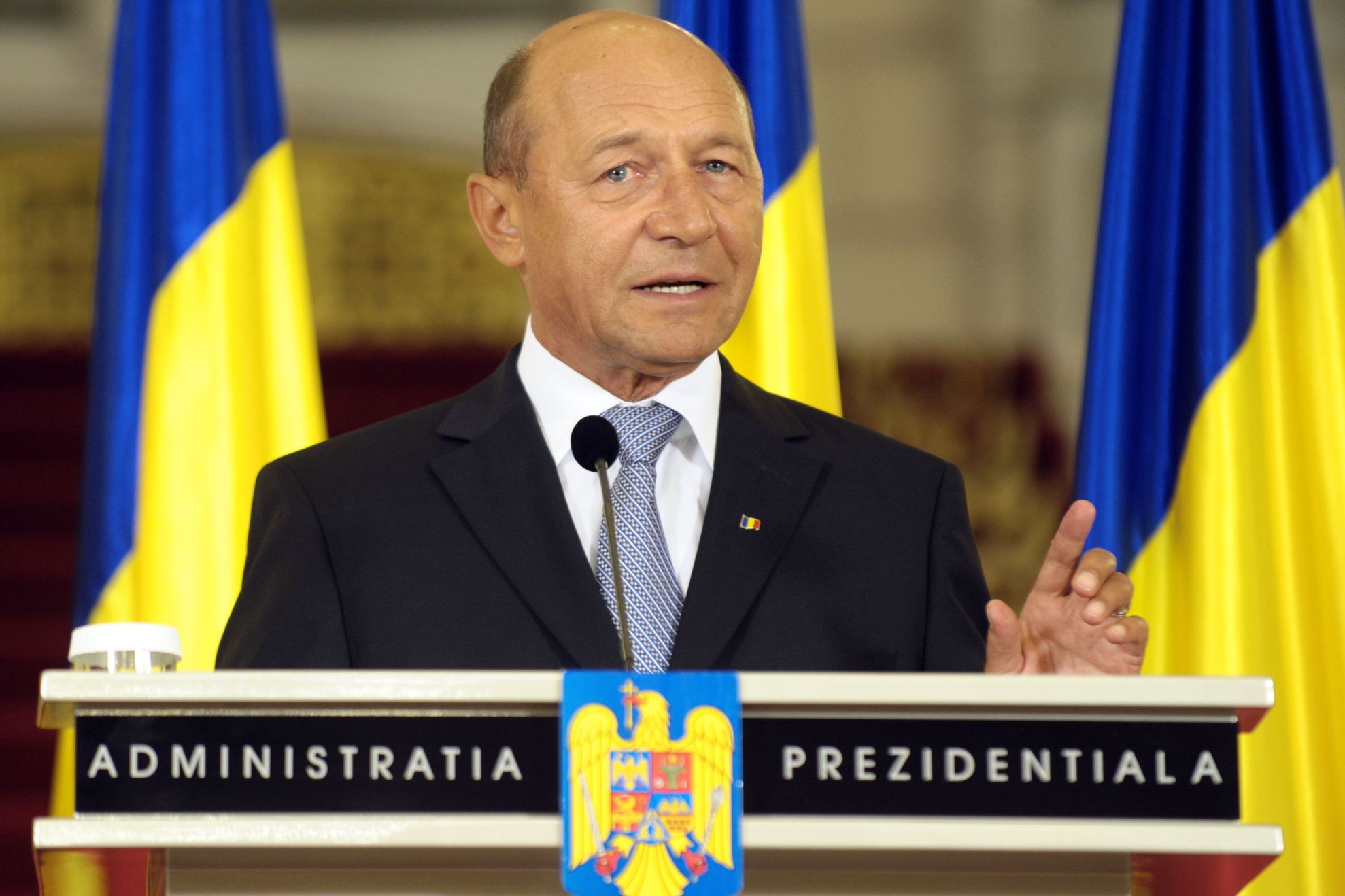 Traian Băsescu: "Decizia mea este ca acciza suplimentară la carburant să nu se introducă"