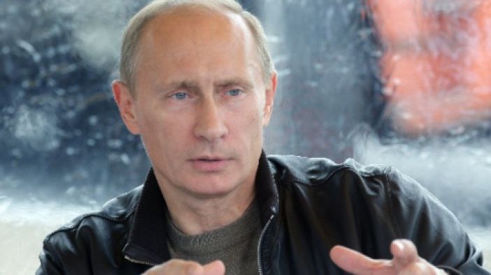 VLADIMIR PUTIN îi asigură pe HOMOSEXUALI că nu vor fi arestaţi la JO de la Soci