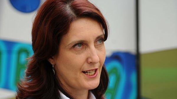 Universitatea Bucureşti: Ştefania Duminică a PLAGIAT: "A luat o lucrare gata făcută"
