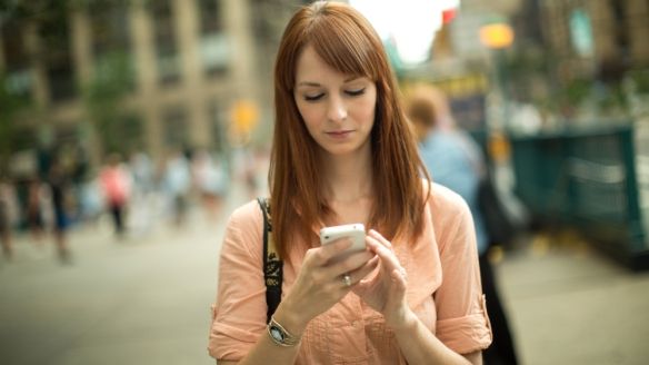 De la 1 aprilie vorbeşti mai ieftin la telefonul mobil în alte reţele