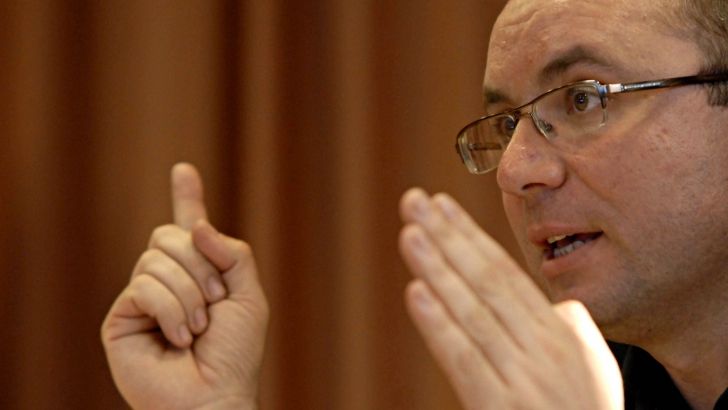 Cozmin Gușă: "Dacă se rupe USL-ul, Crin Antonescu devine președinte"