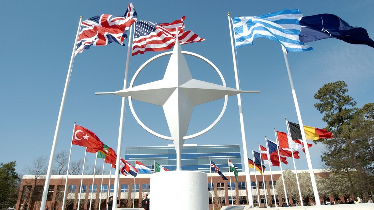 UCRAINA. Polonia anunţă că se simte AMENINŢATĂ şi solicită o reuniune a Consiliului Nord-Atlantic