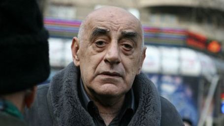 Veste tristă despre VIOREL LIS