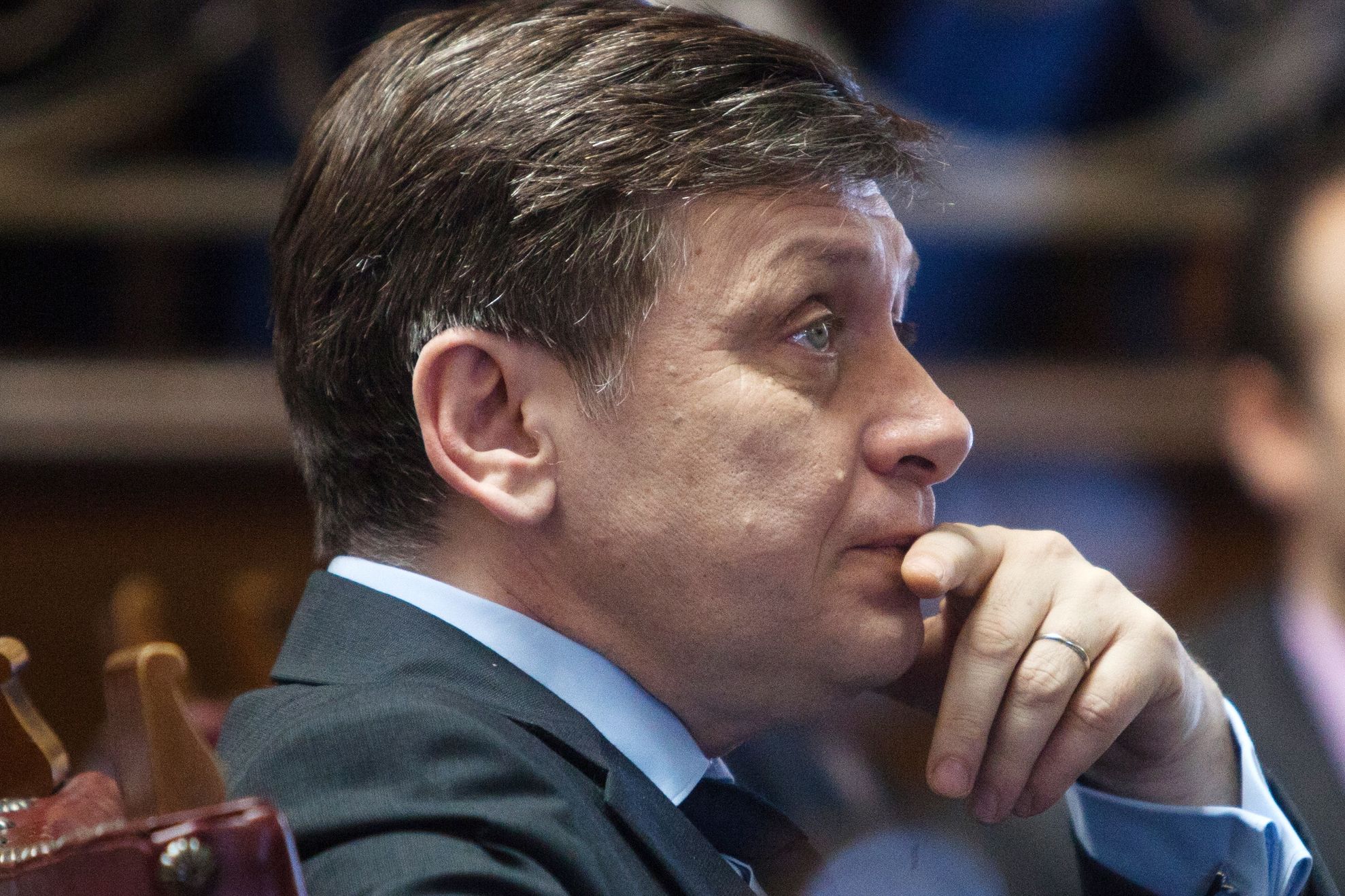 CODUL PENAL: Senatul se pronunţă marţi pe abrogarea articolului despre "presiunile asupra justiţiei"