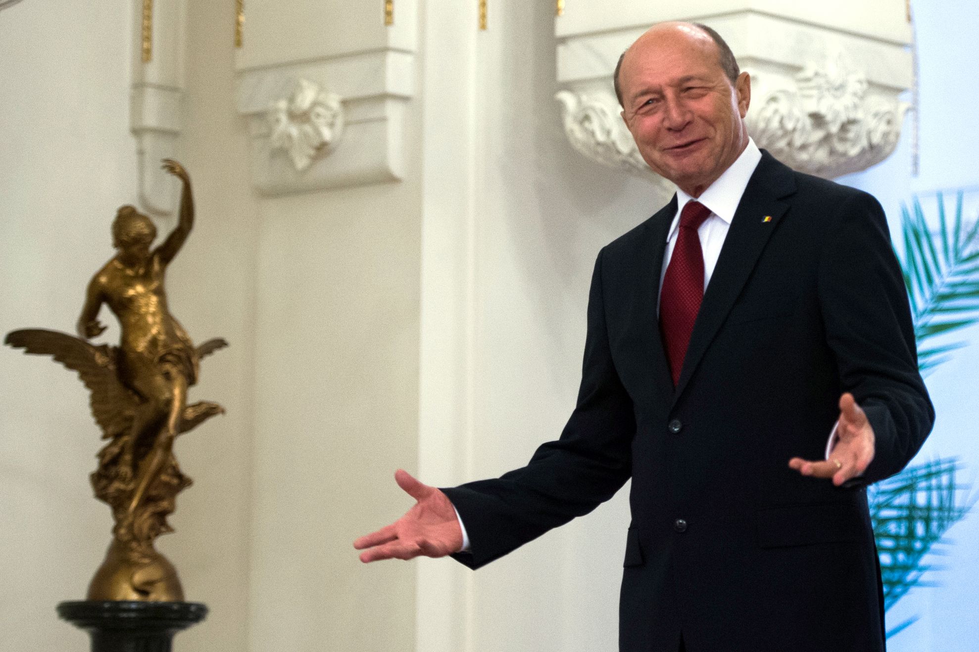 LISTA PREZIDENŢIABILILOR: Cine visează să ajungă la COTROCENI 