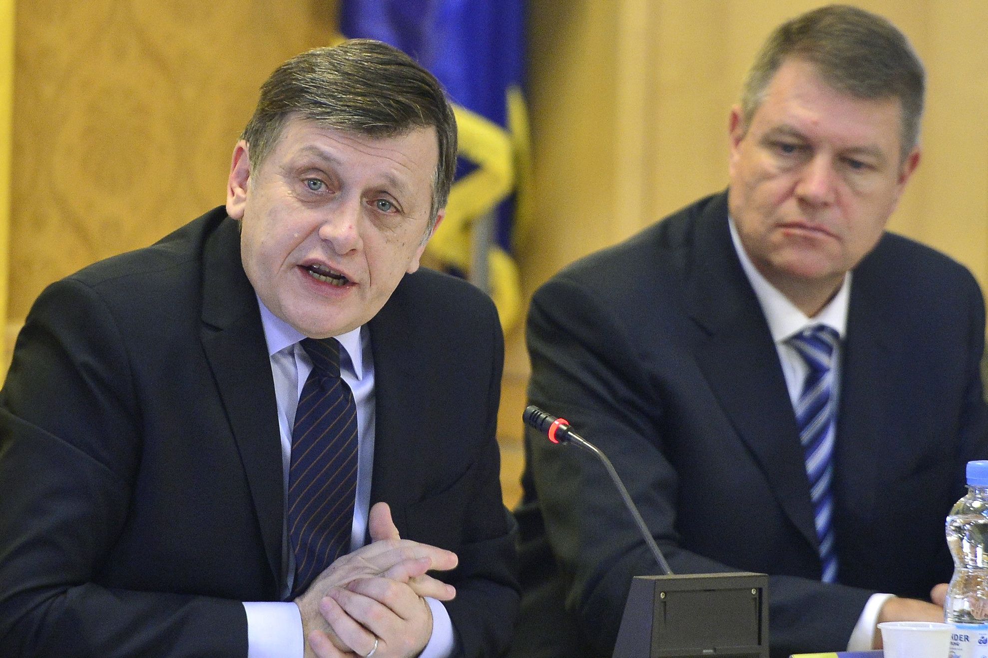 Cozmin Guşă, despre CRIZA GUVERNAMENTALĂ: ANTONESCU a fost AVERTIZAT că se poate rupe USL-ul