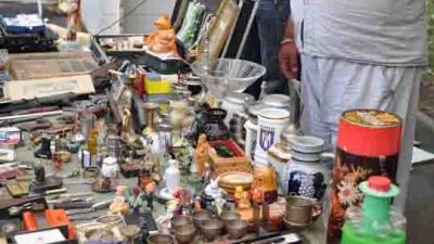 Descoperire surprinzătoare făcută de poliţişti la un târg numismatic şi filatelic din Braşov
