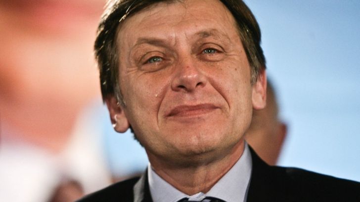 Antonescu: Băsescu ar fi un foarte bun antibăsist după "canoanele antibăsismului mecanic"