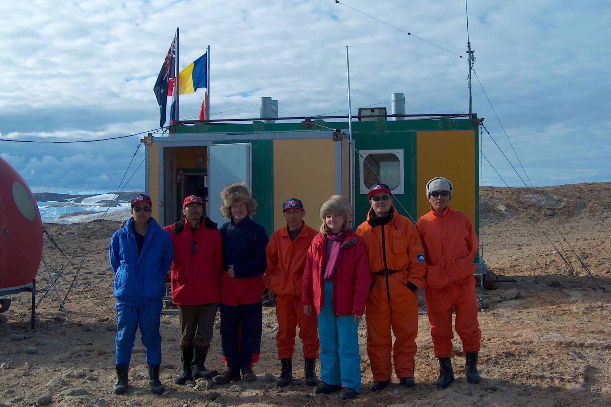 REPORTERII REALITĂŢII. România poate pierde "ambasada" din Antarctica